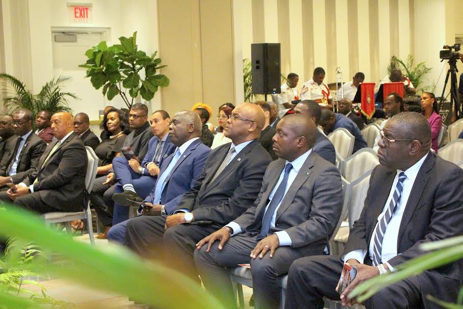 (from right) Permanent Secretary, Ministry of the Environment and Natural Resources, Bahamas, David Davis; Minister of Agriculture, Marine Resources and Family Island Affairs; Minister of the Environment and Natural Resources, Hon. Vaughn P. Miller; Prime Minister of the Commonwealth of The Bahamas, Hon. Philip E. Davis; Pastor Mario Moxey; and a distinguished group of Government Ministers and officials from the Caribbean, OECS and the United Nations