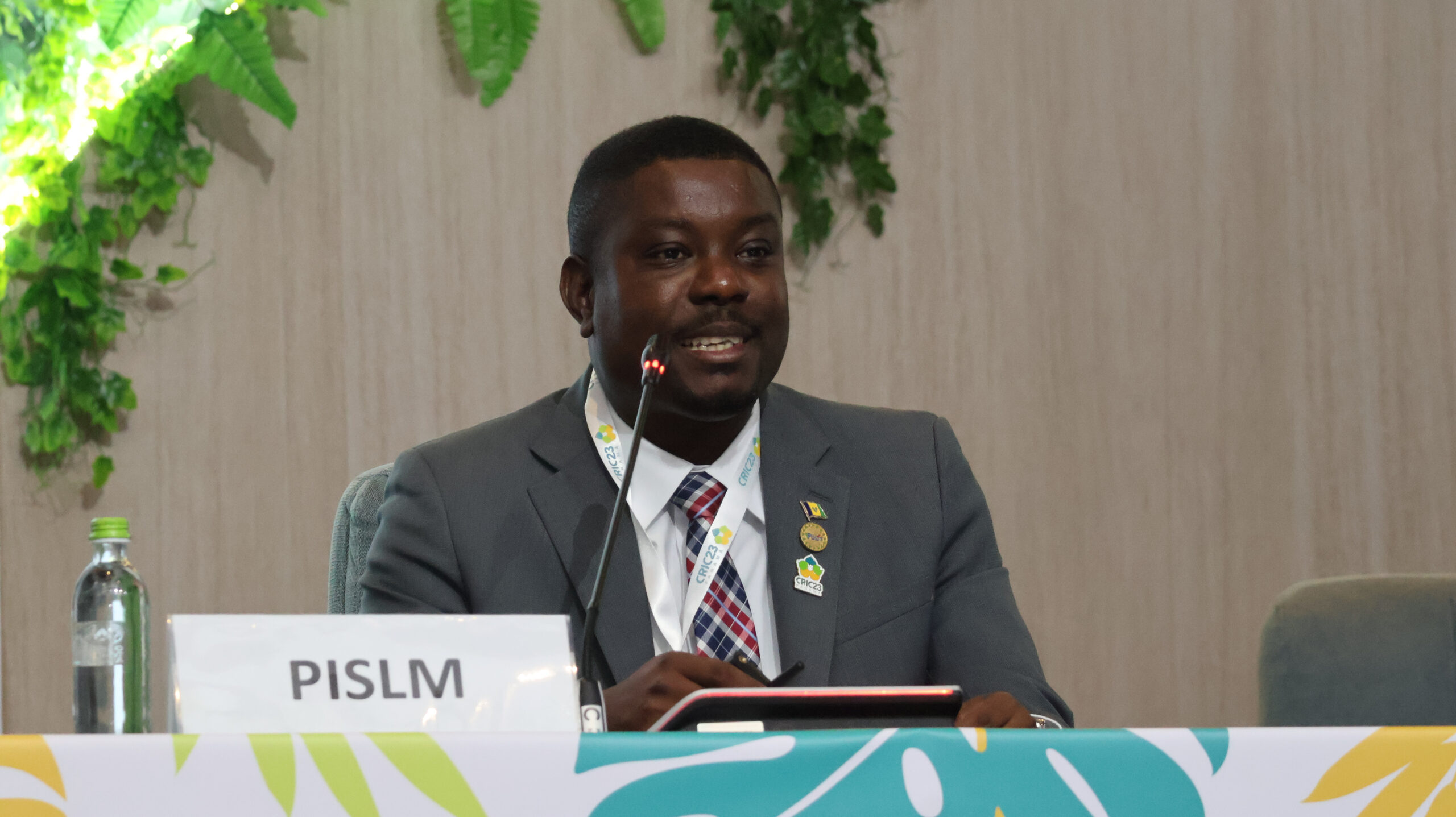 20251202_204552400_iOS