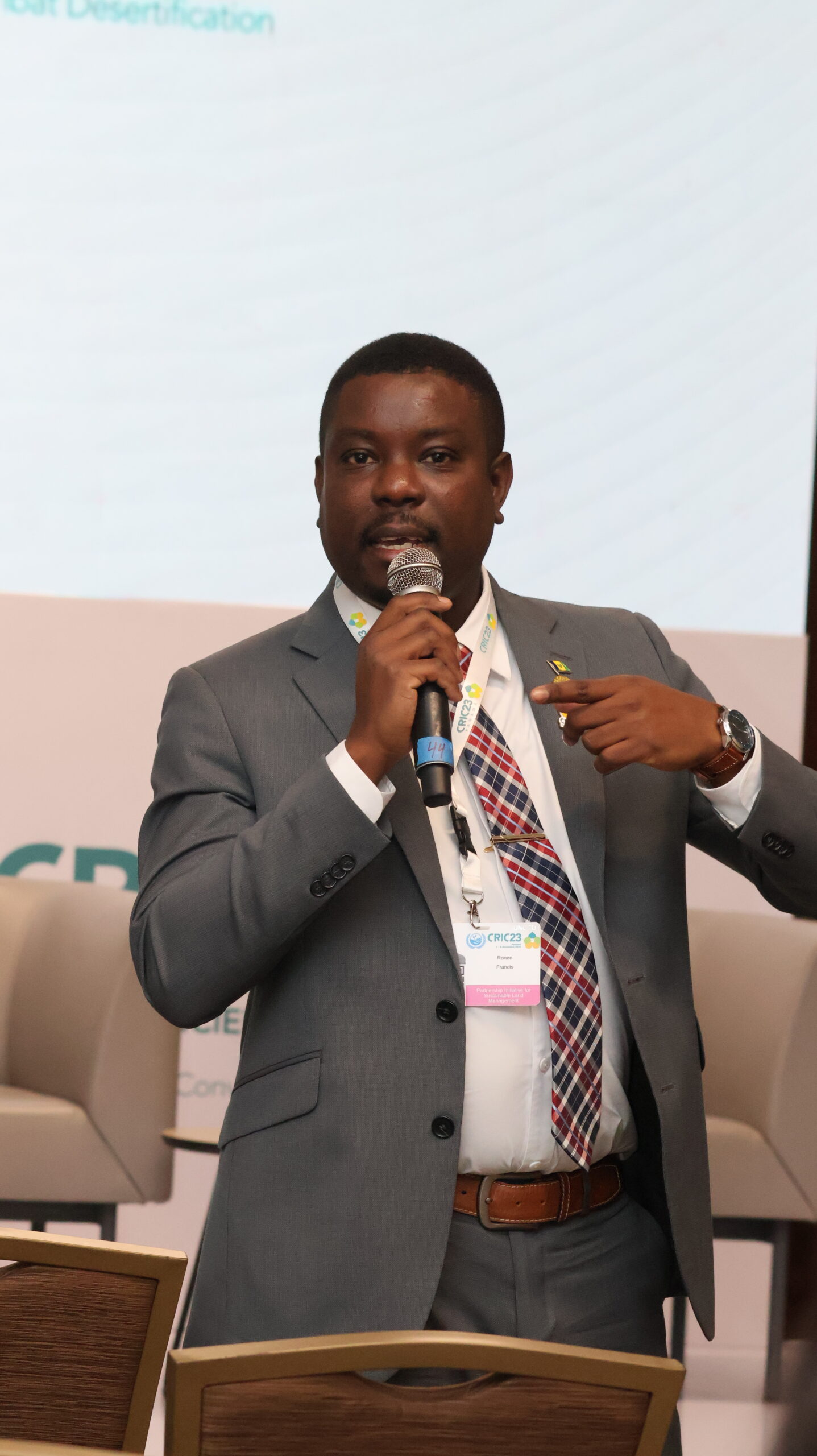 Executive Director Dr. Ronen Francis